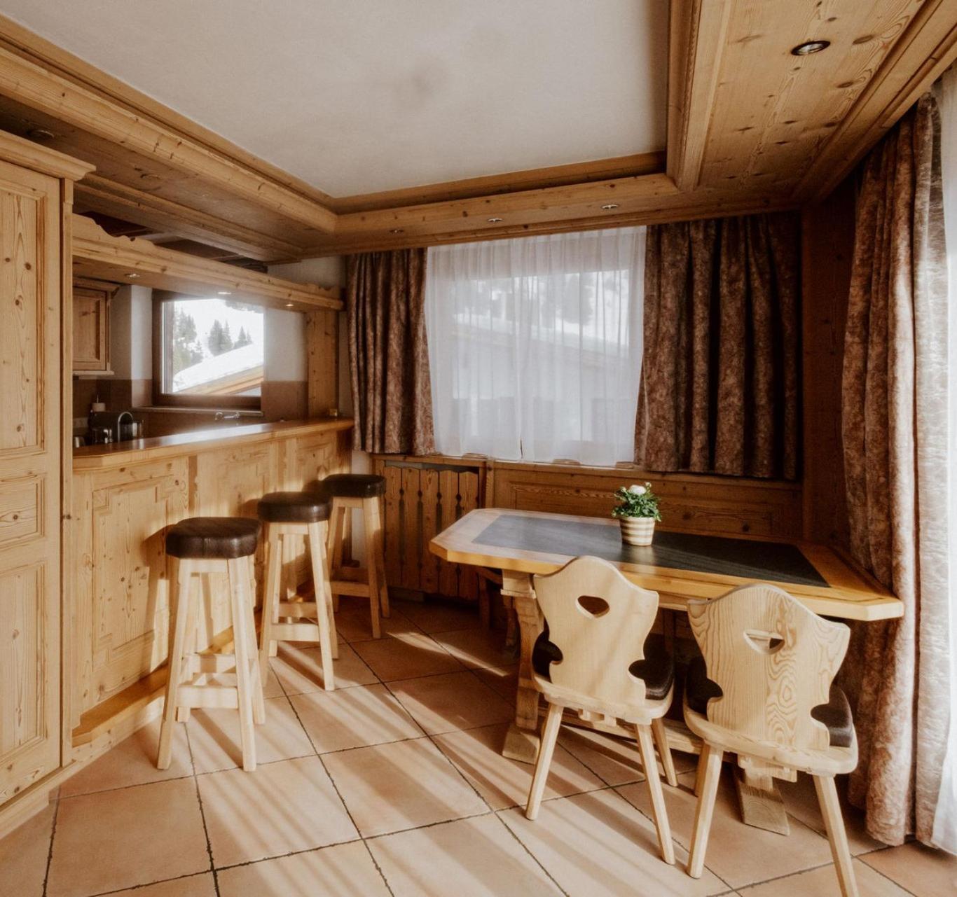 Apartment mit 2 Schlafzimmern und Balkon